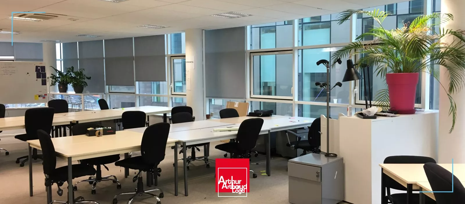 Bureaux à louer dans un immeuble de prestige au coeur d'Heron Parc - Métro et services à proximité