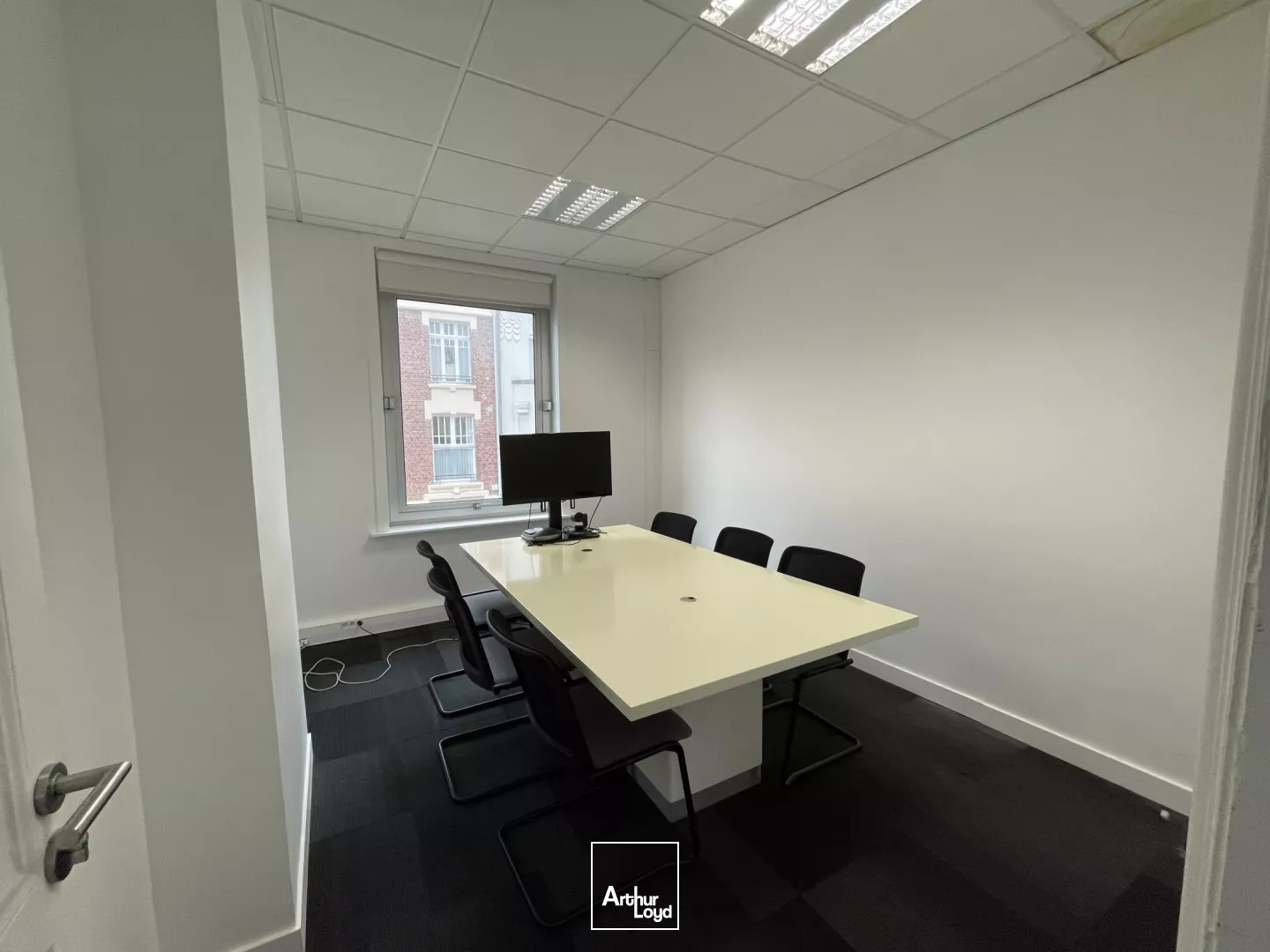 Bureaux d'une belle superficie de 2 050 m2 à louer à La Madeleine, secteur Grands Boulevards