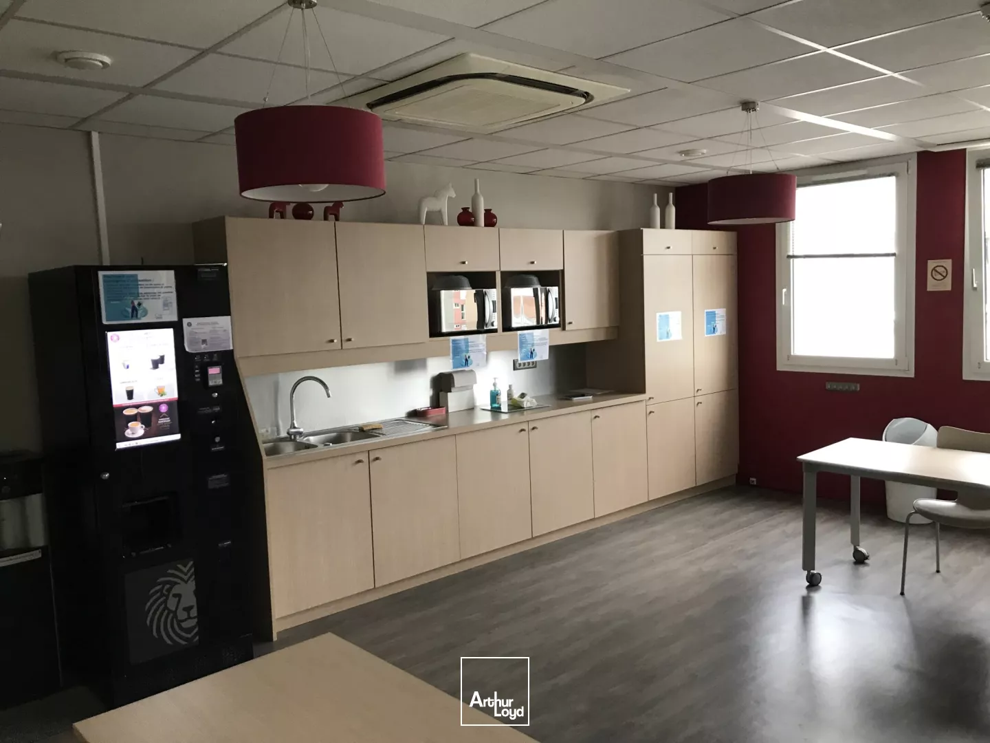 Bureaux à vendre ou à louer à Douai 59500