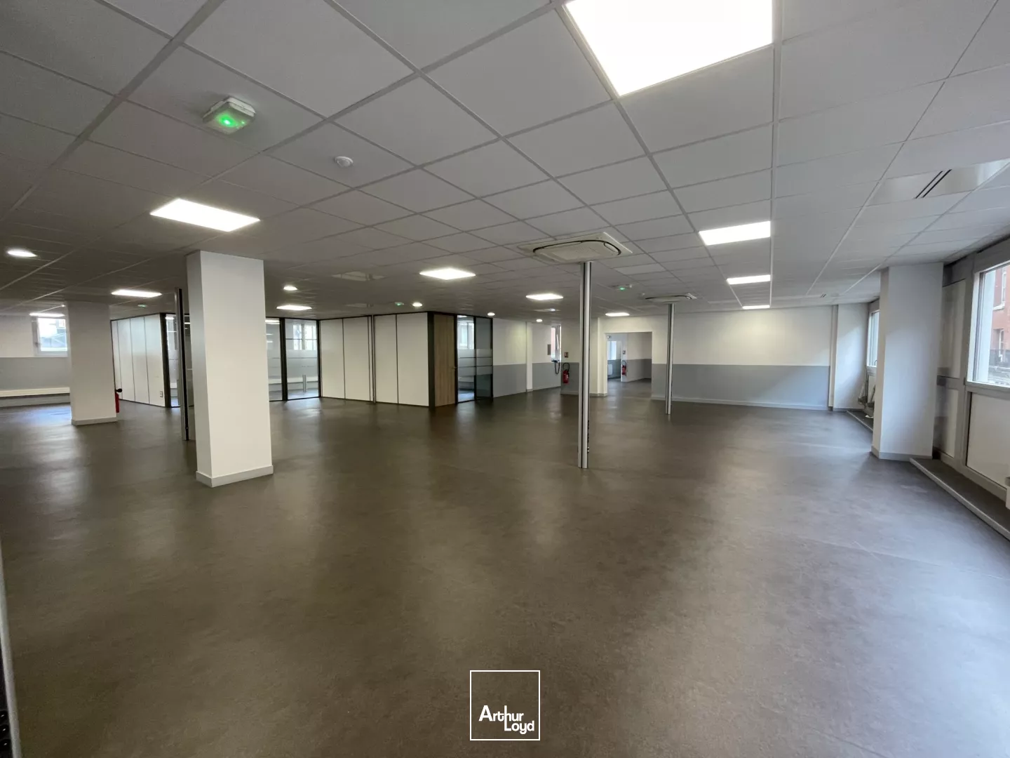 Bureaux fonctionnels et lumineux à louer, Lille Centre-Ville