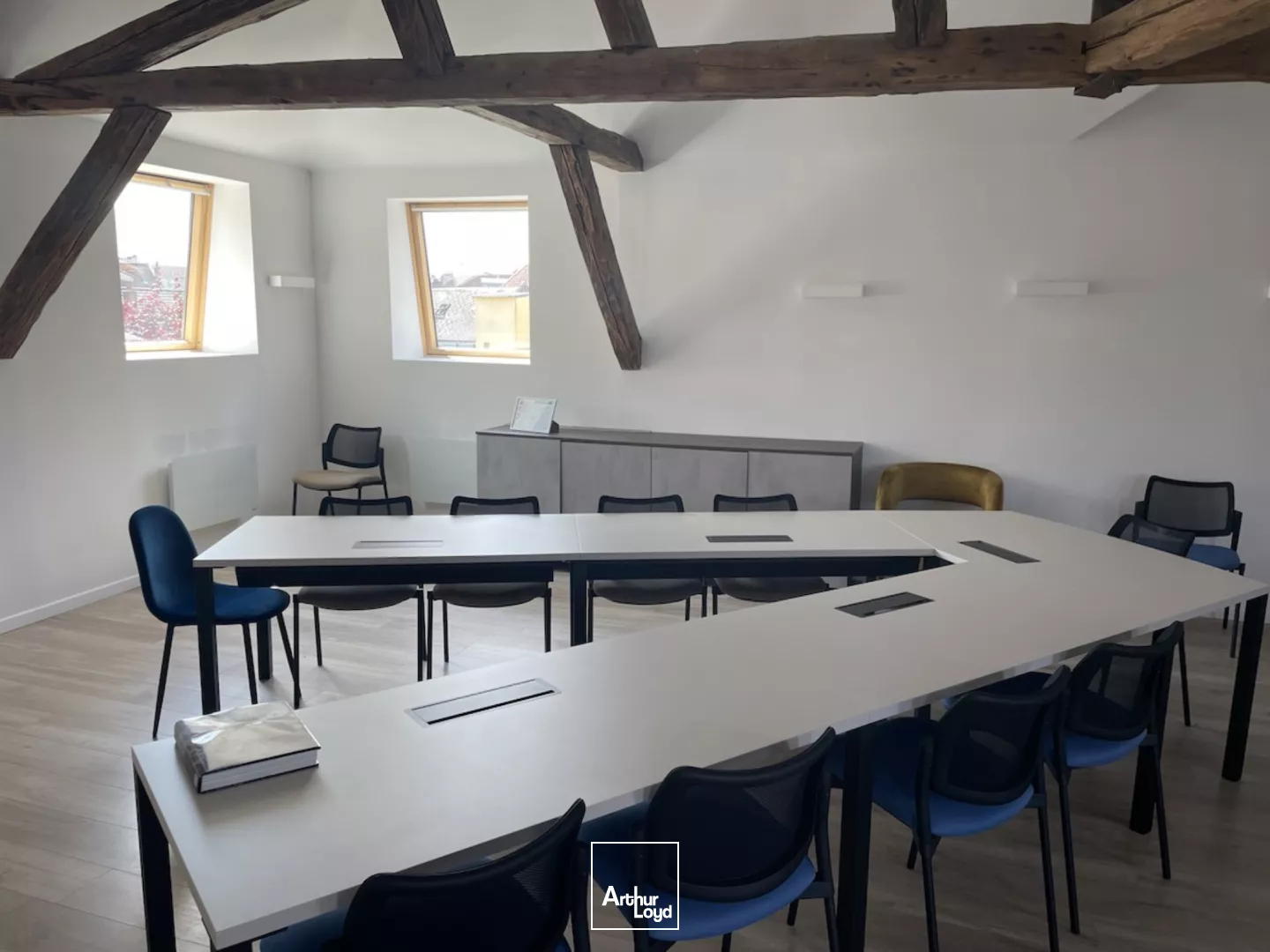 Bureaux à vendre ou à louer à CAMBRAI