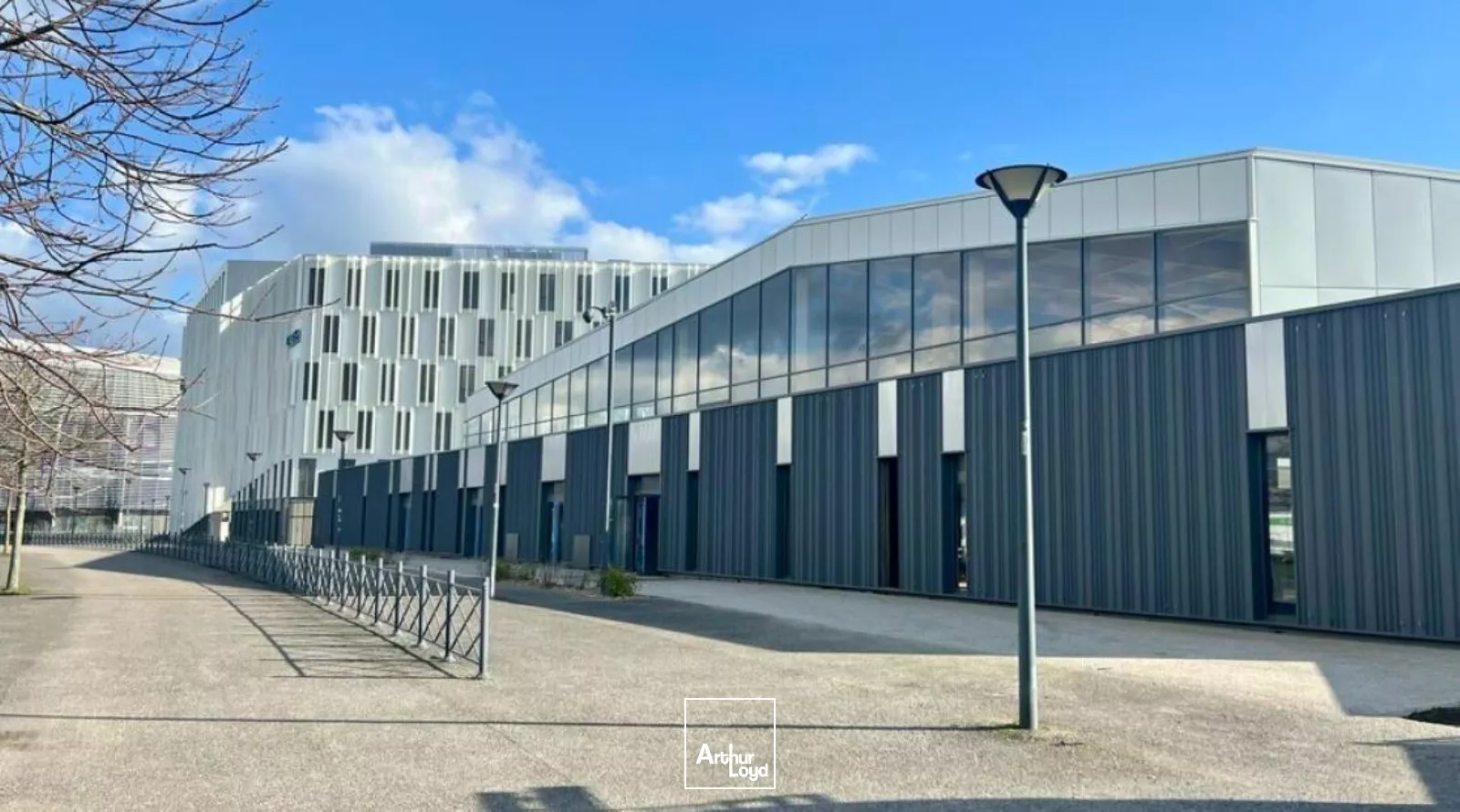 Cellule de Bureaux 342 m2 avec Terrasse Privative Belle Effet d'Enseigne - Villeneuve d'Ascq