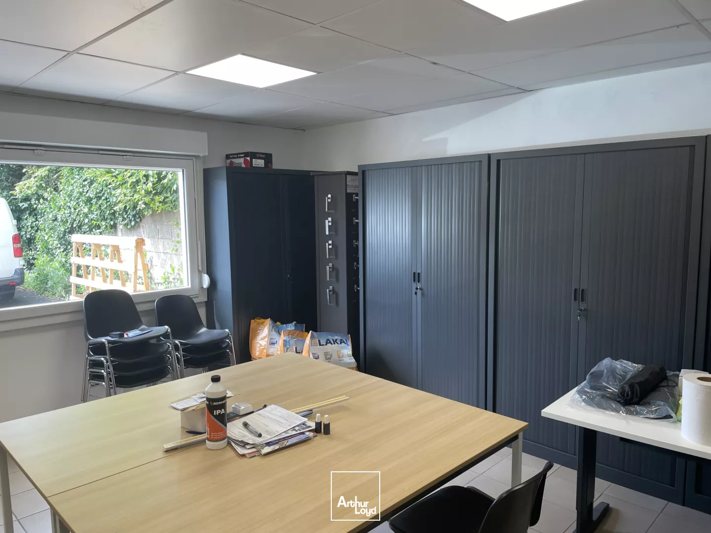 Entrepôt à louer axe passant - Béthune