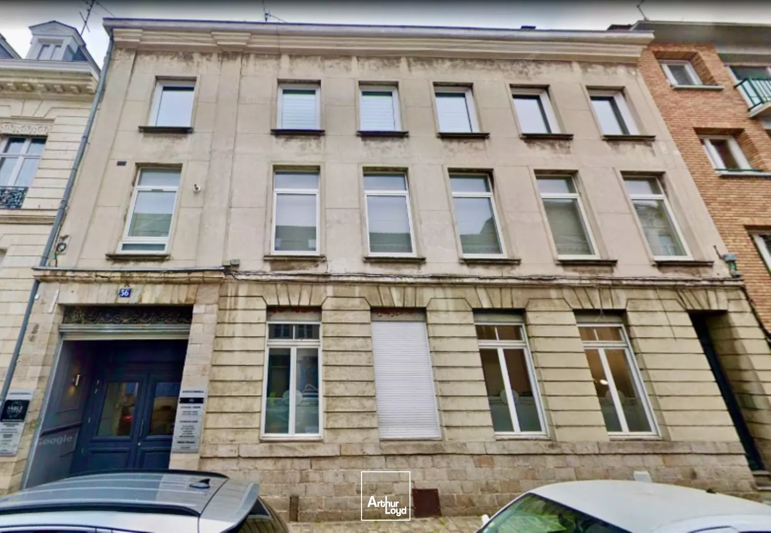 Emplacement idéal pour la vente de ses bureaux au coeur du Vieux Lille, à proximité de l'Avenue du Peuple Belge, du boulevard Carnot, de la rue de Gand et de ses restaurants, du Centre ...