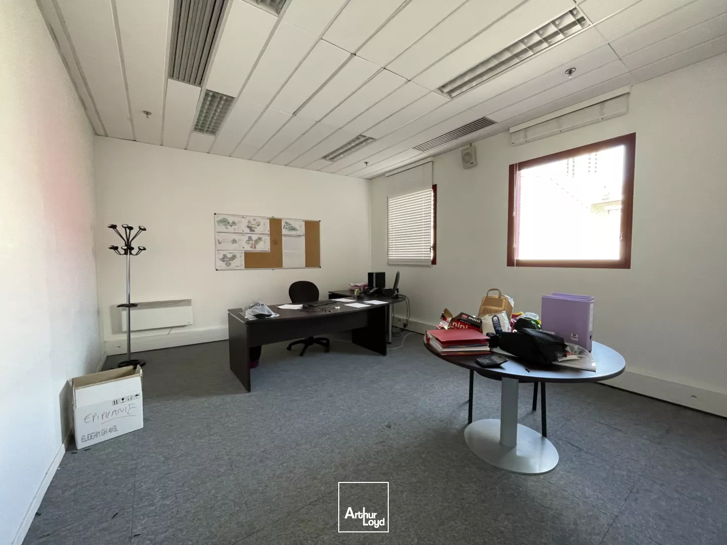 Bureaux de 178 m2 à louer à Tourcoing centre avec terrasse privative.