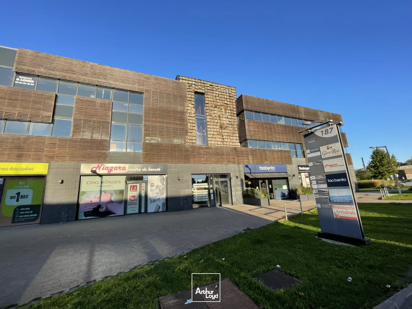 Bureaux à Louer - Parc de L'innovation - Proche commerce entre Marquette-lez-Lille et Marcq-en-Baroeul