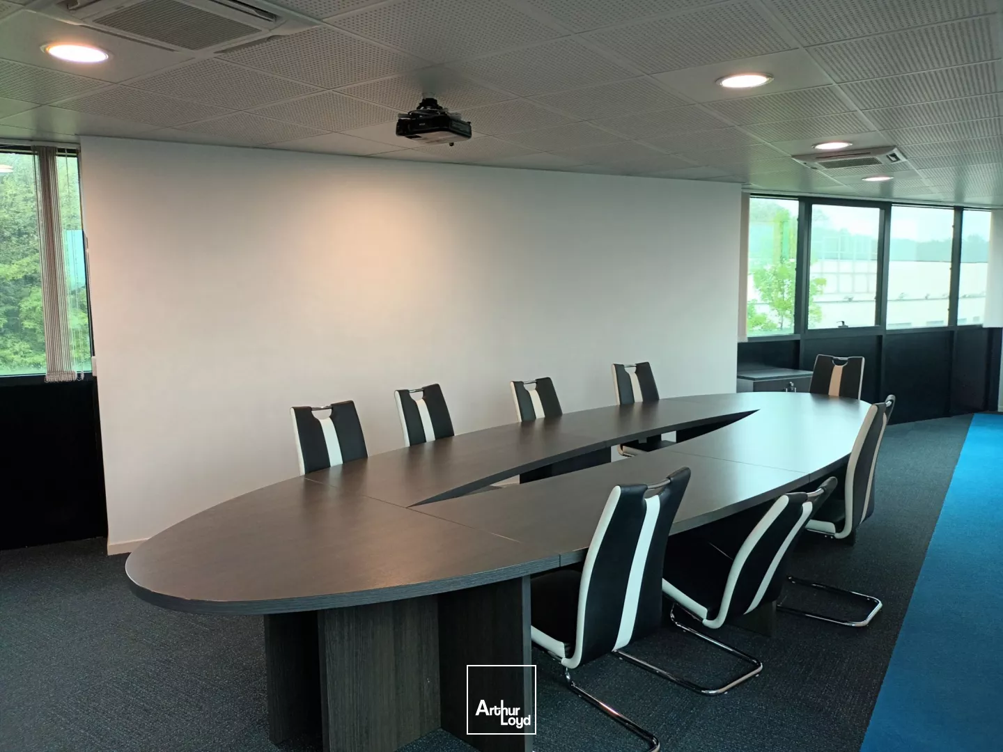 Bureaux à vendre ou à louer à NOYELLES GODAULT 62950