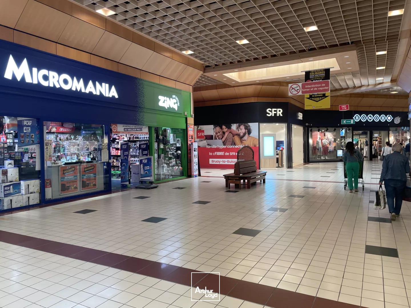 À louer : Local commercial 180 m² - Emplacement premium en galerie CORA à Bruay-la-Buissière