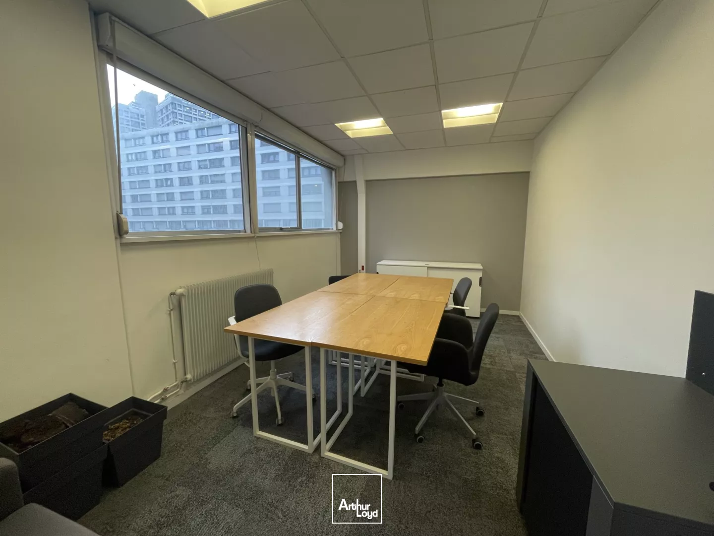 Bureaux rénovés de 200 m² à louer ou à vendre - Hyper centre de Lille, avec parkings privés