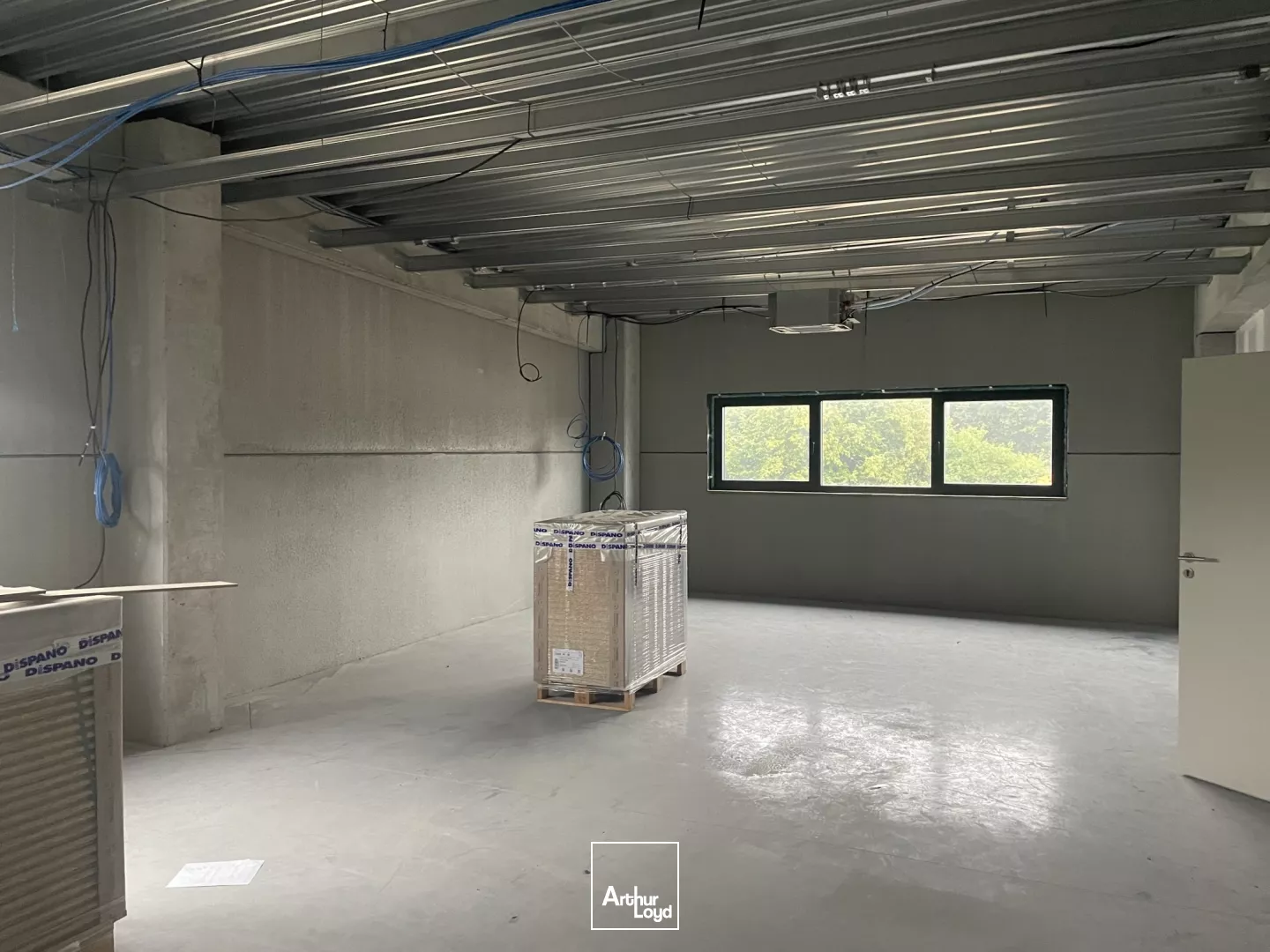 Entrepôts disponible sur la zone du Beck