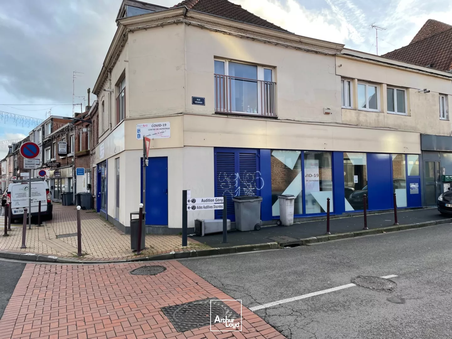 LOCAL COMMEFCIAL DE 150M2 À LOUER SUR LA COMMUNE DE LYS LEZ LANNOY