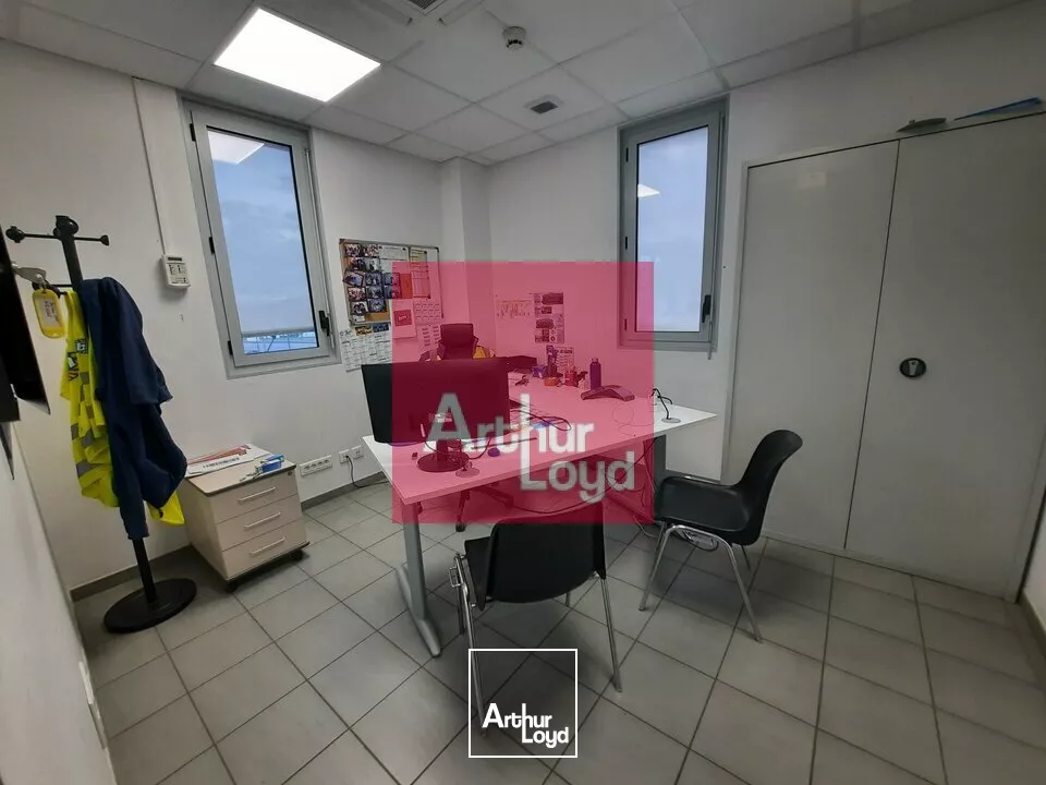 COURNON D'AUVERGNE ZI A LOUER ENTREPÔT LOGISTIQUE 5800 M² - ICPE - QUAIS