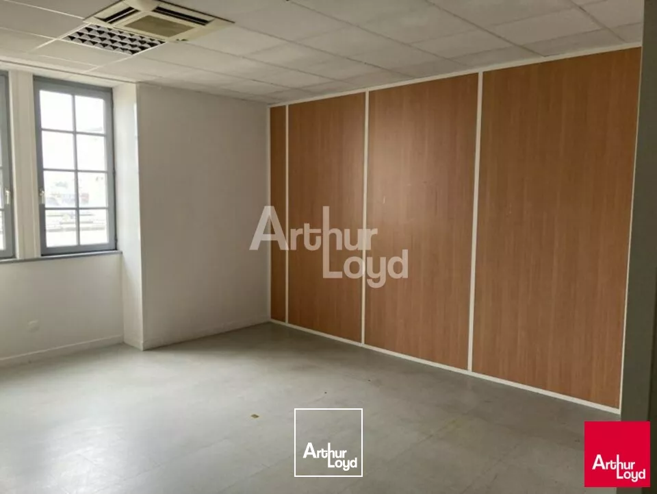CHATEAUROUX - CENTRE VILLE - ESPACE DE BUREAU 125m² - 2028