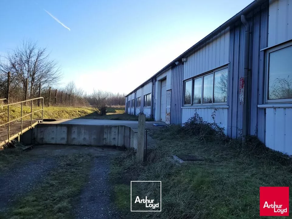 A vendre bâtiment d'activité 2000m² Axe LE MANS -VENDOME