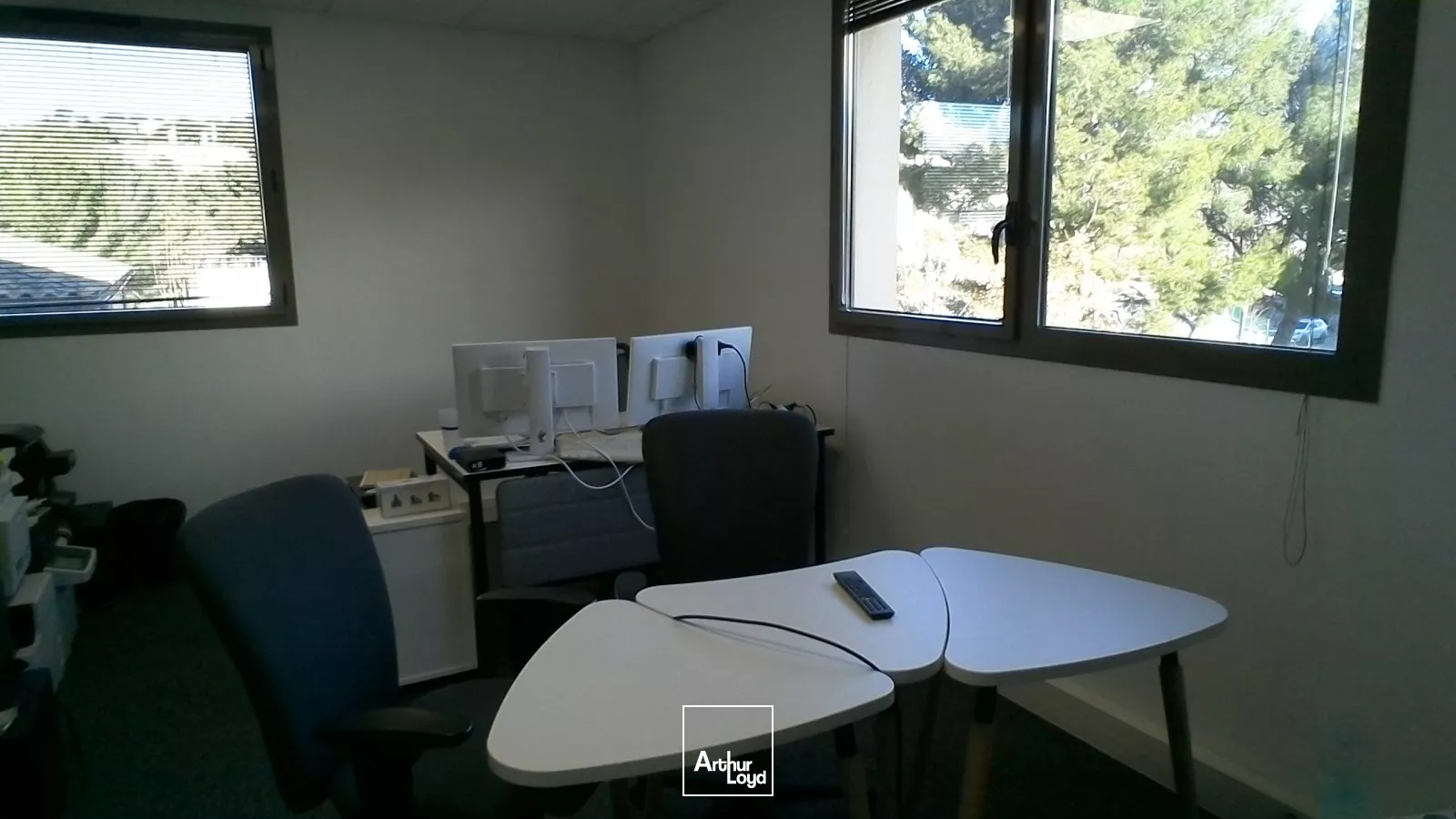 Plateau de bureaux avec parking à vendre / à louer - Le Forum - Zone ATHELIA - La Ciotat