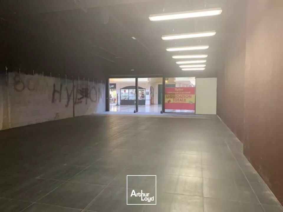 Local commercial à louer galerie marchande Avignon