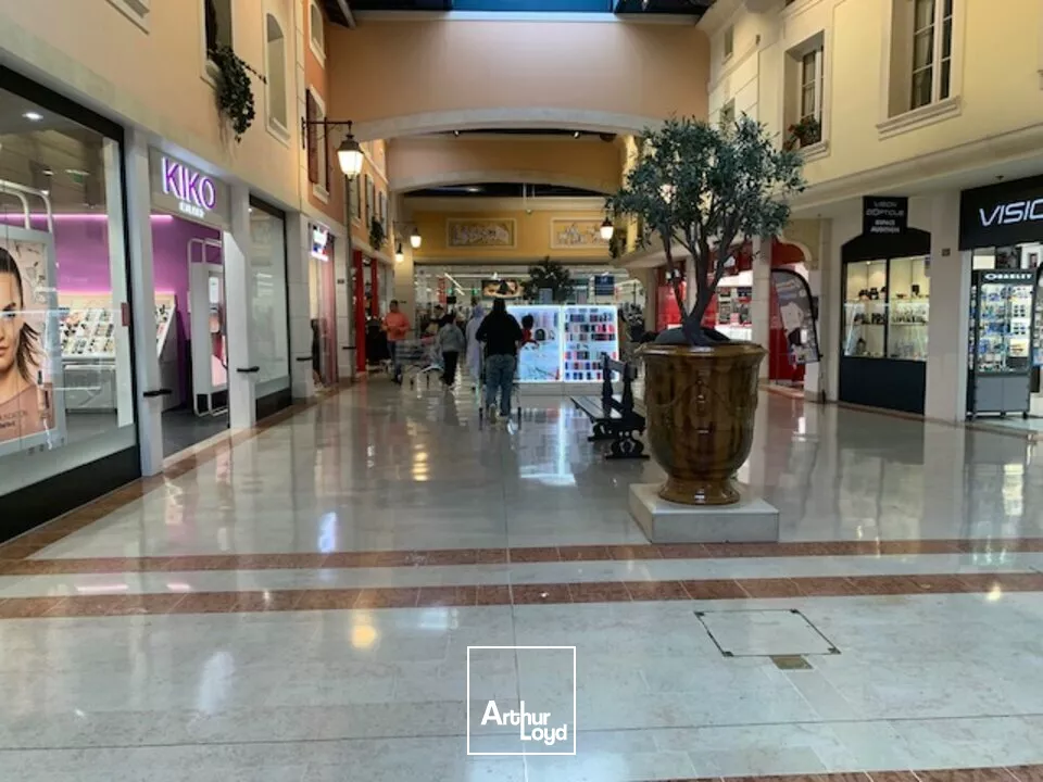 Local commercial à louer galerie marchande Avignon