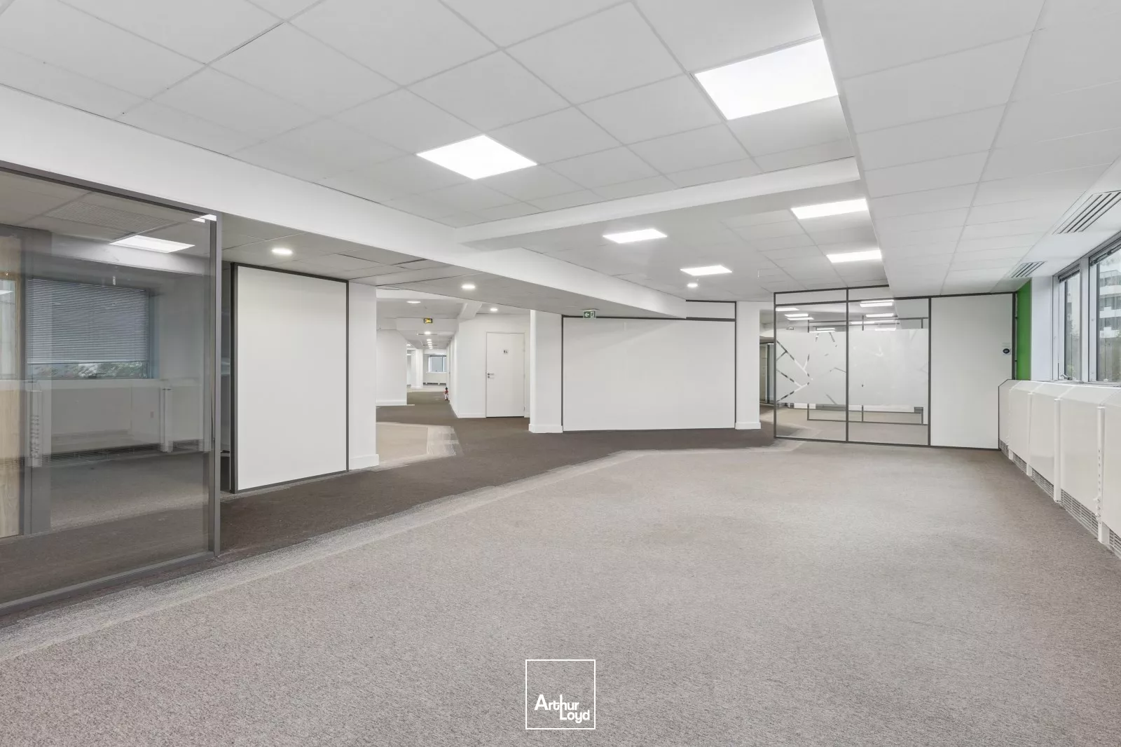 22 QG, Immeuble labellisé avec vue sur la Seine - Nombreuses prestations