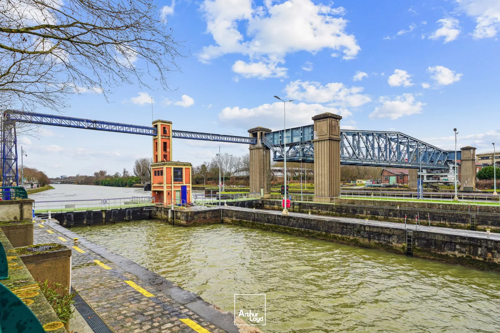 22 QG, Immeuble labellisé avec vue sur la Seine - Nombreuses prestations
