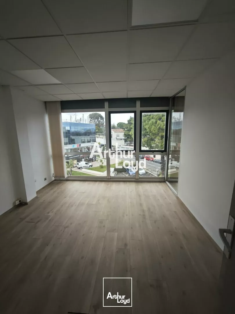 BUREAUX A LOUER DE 160M² SAINT LAURENT DU VAR
