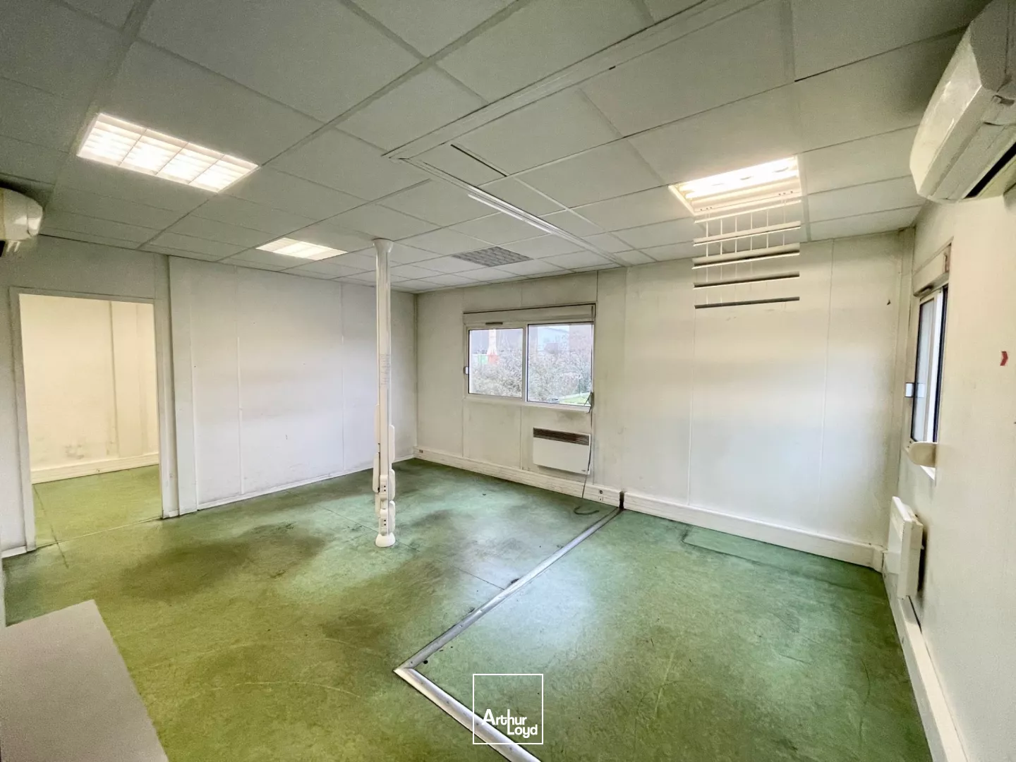 Entrepôts à louer à SAINT ETIENNE DU ROUVRAY 76800