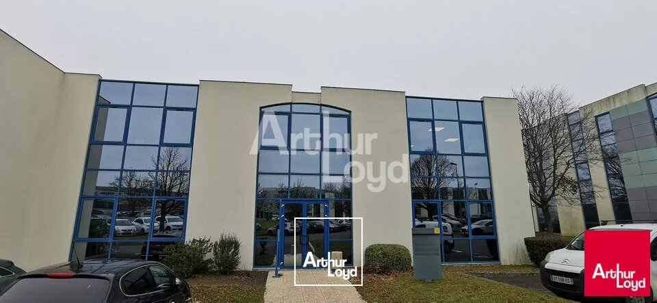 SAINT GREGOIRE - BUREAUX A LOUER - 77 M²