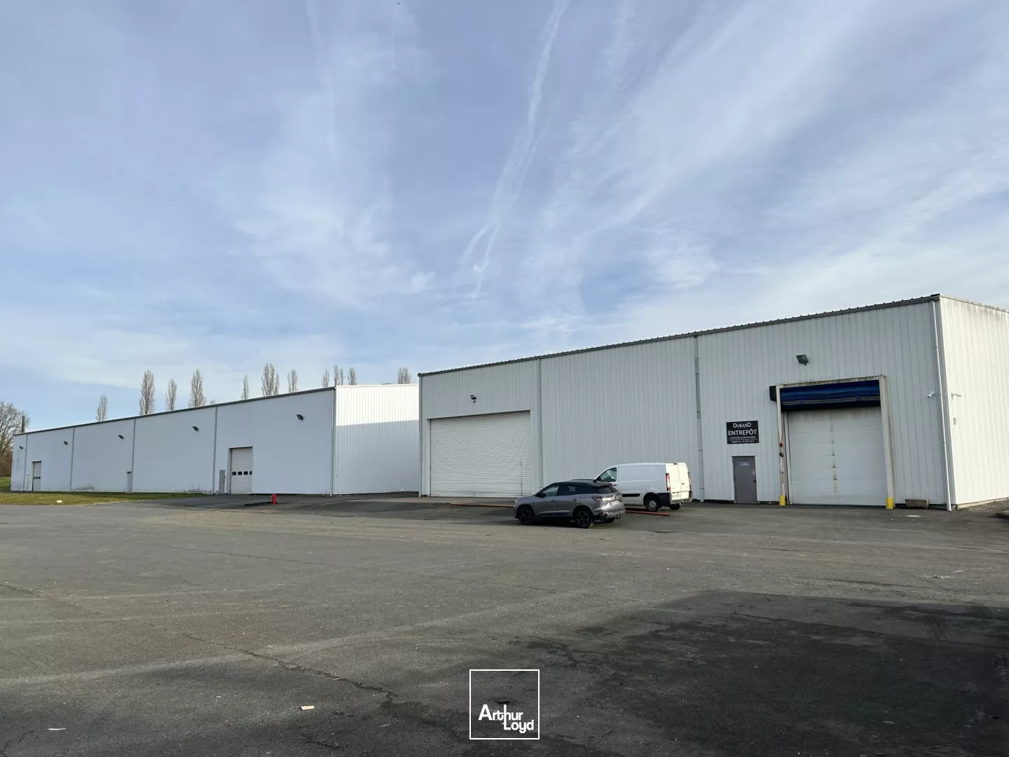 Ensemble immobilier à vendre ou à louer à Saint Martial d'Artenset, à 70 km de Bordeaux