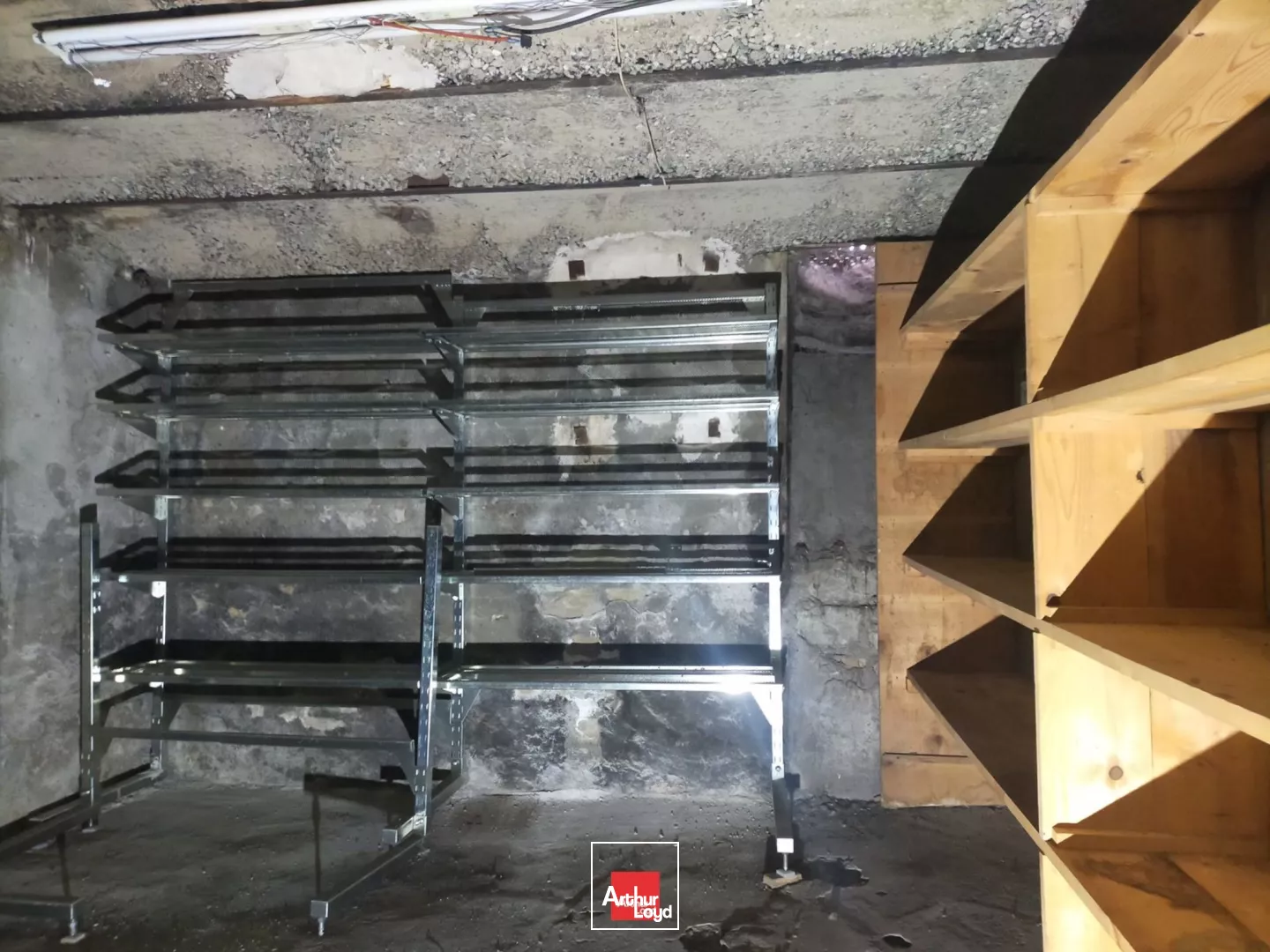 LOCAL COMMERCIAL 106 M² A LOUER GRENOBLE HYPER CENTRE VICTOR HUGO