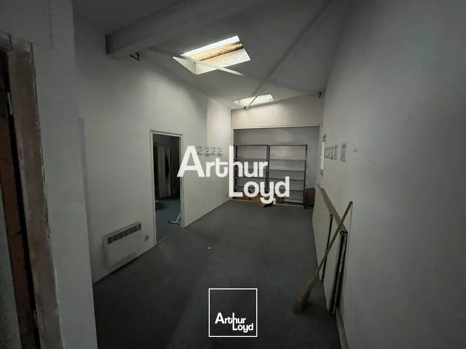 Location locaux d'activités 248m² - SAINT-RAPHAËL