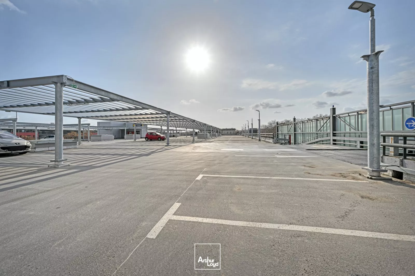 Local commercial de 445 M2 Disponible