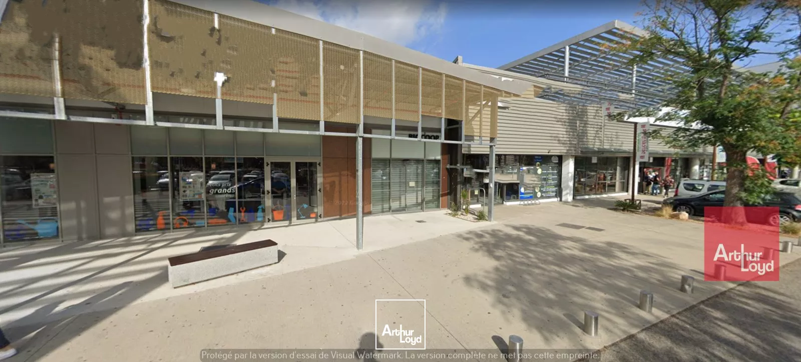 Local commercial de 445 M2 Disponible