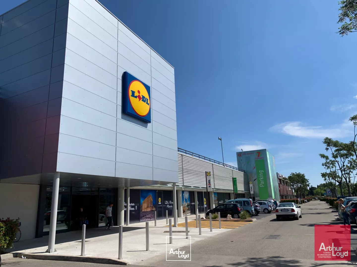 Local commercial de 445 M2 Disponible