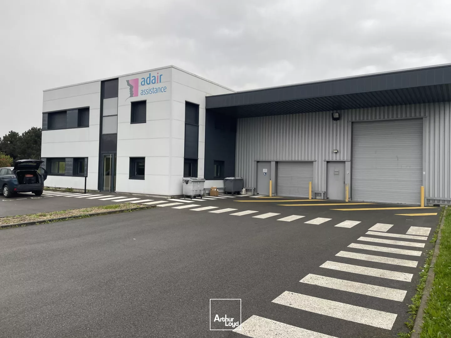 Bâtiment récent à louer bordure A 21 - Lens