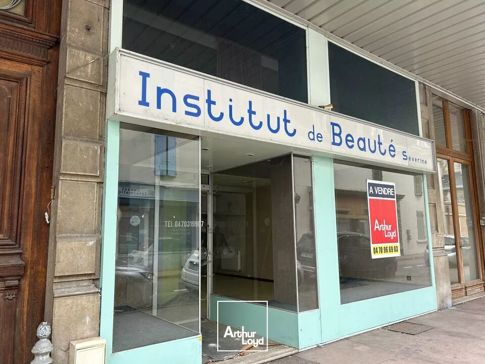 LOCAL COMMERCIAL CUSSET CENTRE