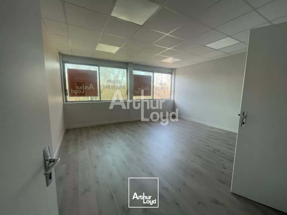 Ensemble de bureaux de 200m² VICHY RHUE