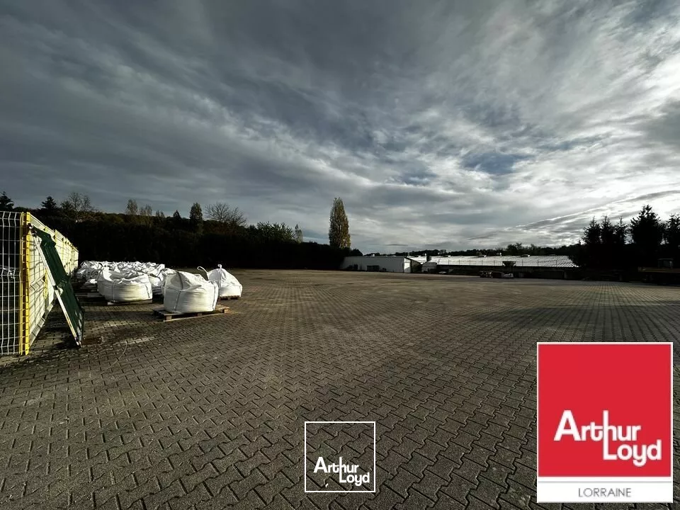 TERRAIN à VENDRE de 4361 m²