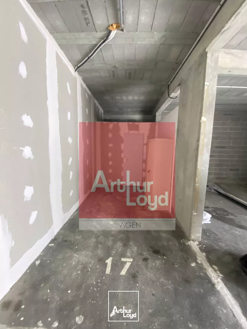 Local commercial en coeur de zone Boé 94 m2