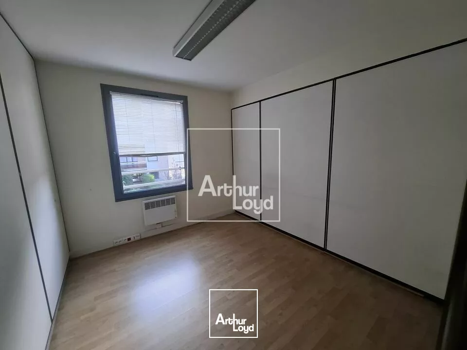 Bureaux proche gare de MELUN à louer