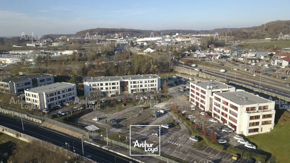 BESANCON - BUREAUX A LOUER - VALPARC