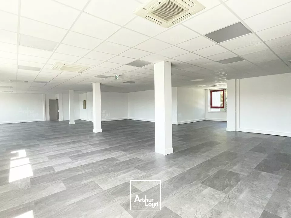 BESANCON - BUREAUX A LOUER - VALPARC