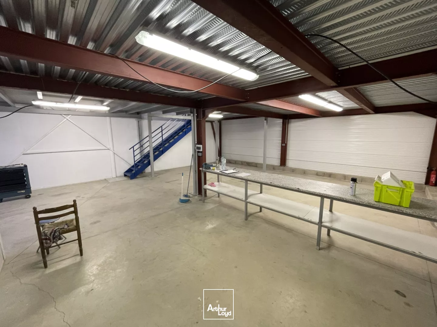 RARE, Local d'activité à louer à Boujan-sur-Libron