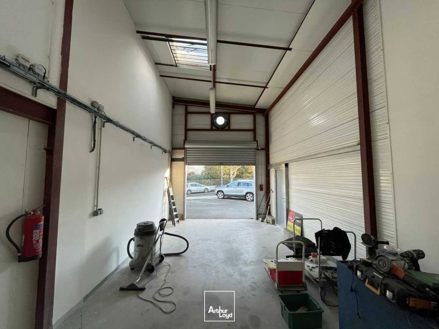 RARE, Local d'activité à louer à Boujan-sur-Libron