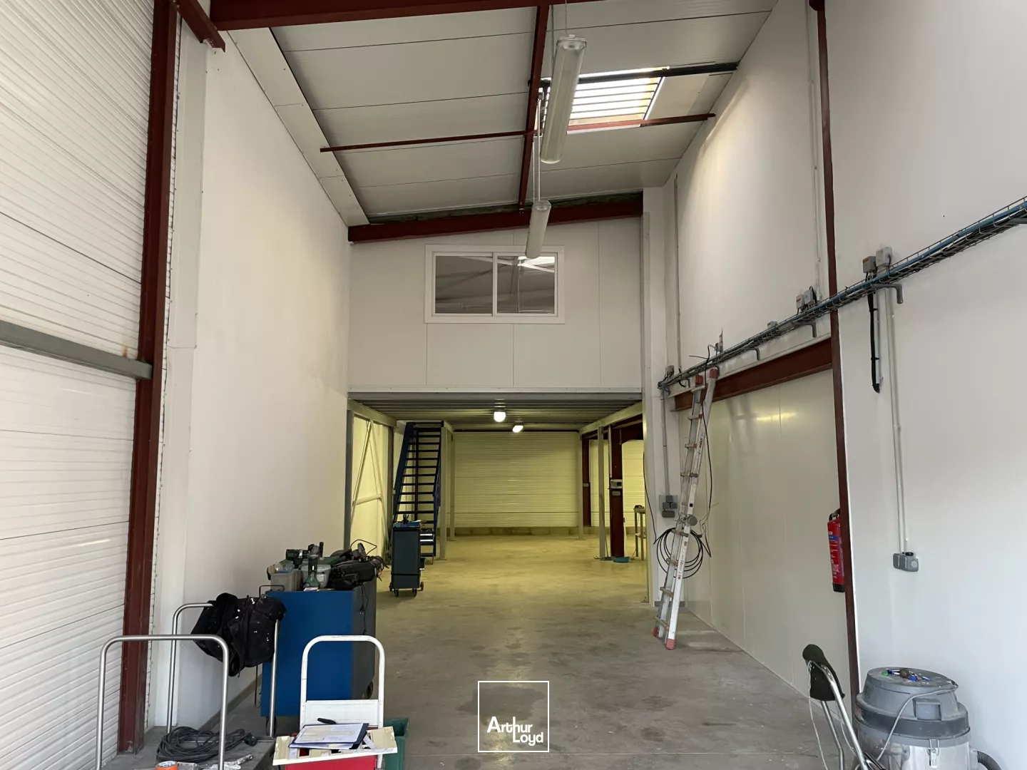 RARE, Local d'activité à louer à Boujan-sur-Libron