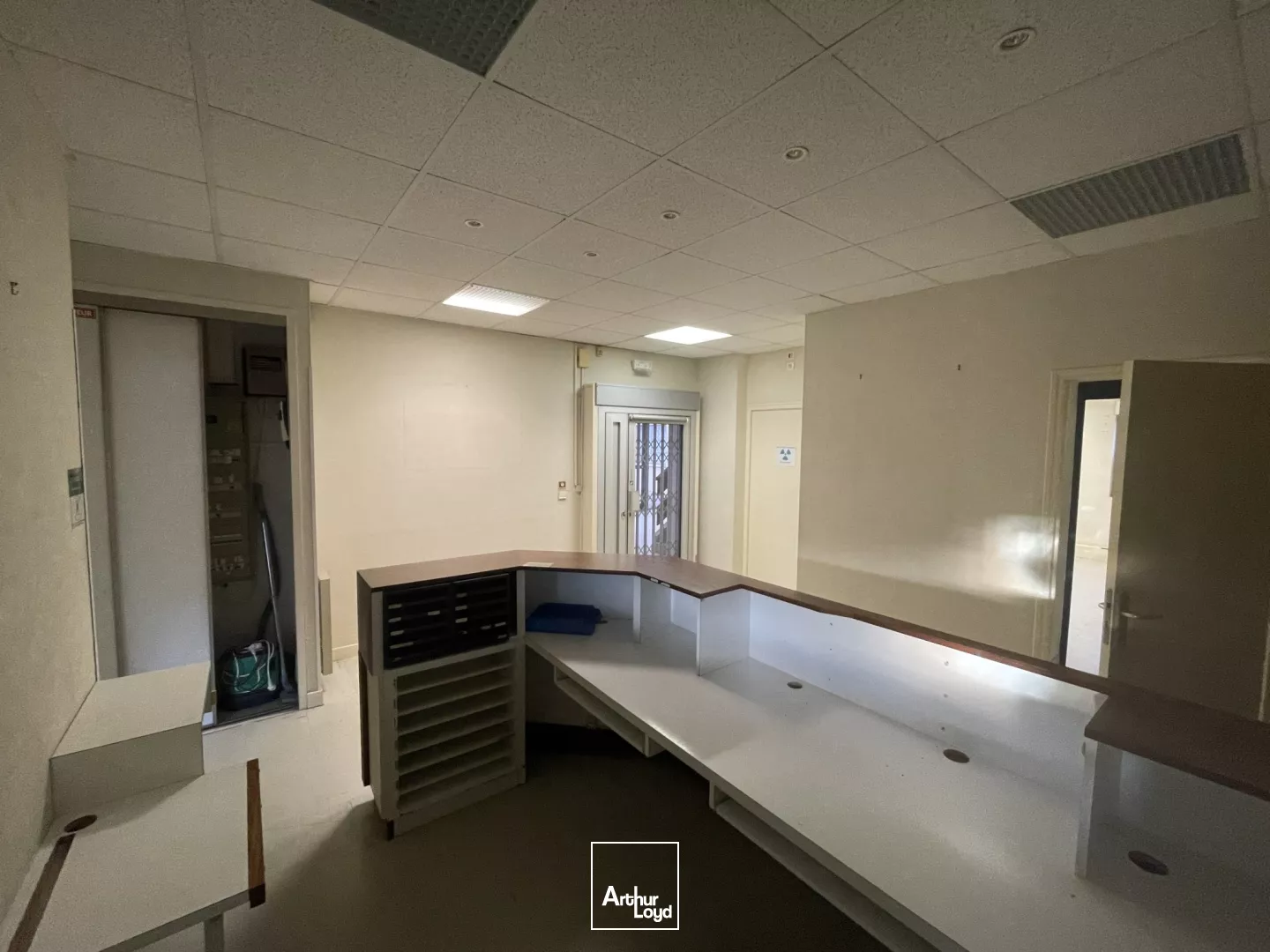 Bureaux de plain pied à louer à Béziers, secteur médical et hôpital.