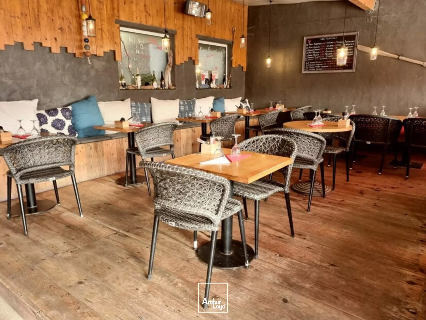 Magnifique emplacement commercial à céder dans le Vieux- Lille 