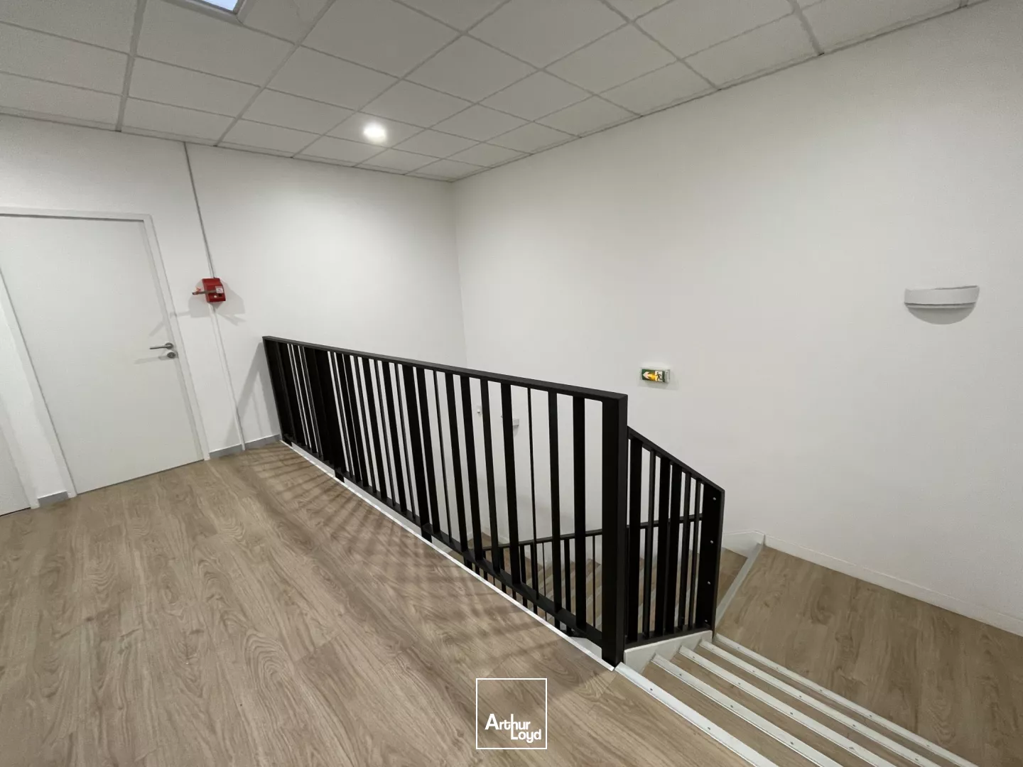 BUREAUX RÉNOVÉS À LOUER-245 M²-TECHNOPARC DE L'AUBINIÈRE