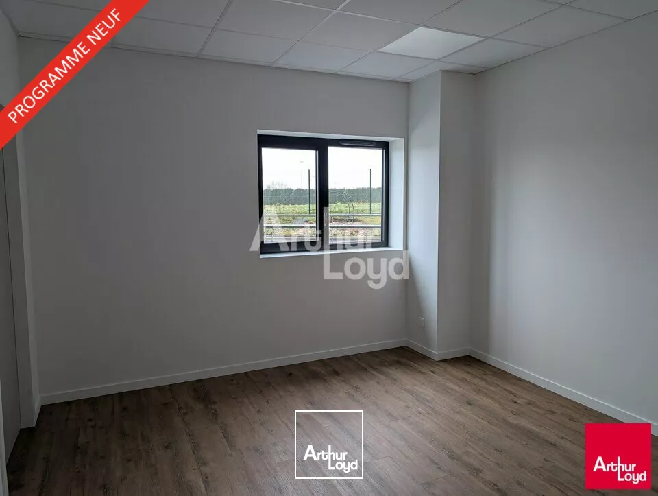 OUEST DE RENNES - LOCAL D'ACTIVITE NEUF - GRAND VOLUME AVEC 1 QUAI