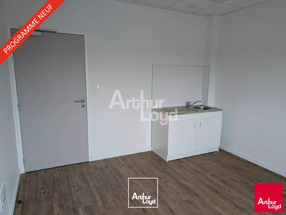 OUEST DE RENNES - LOCAL D'ACTIVITE NEUF - GRAND VOLUME AVEC 1 QUAI