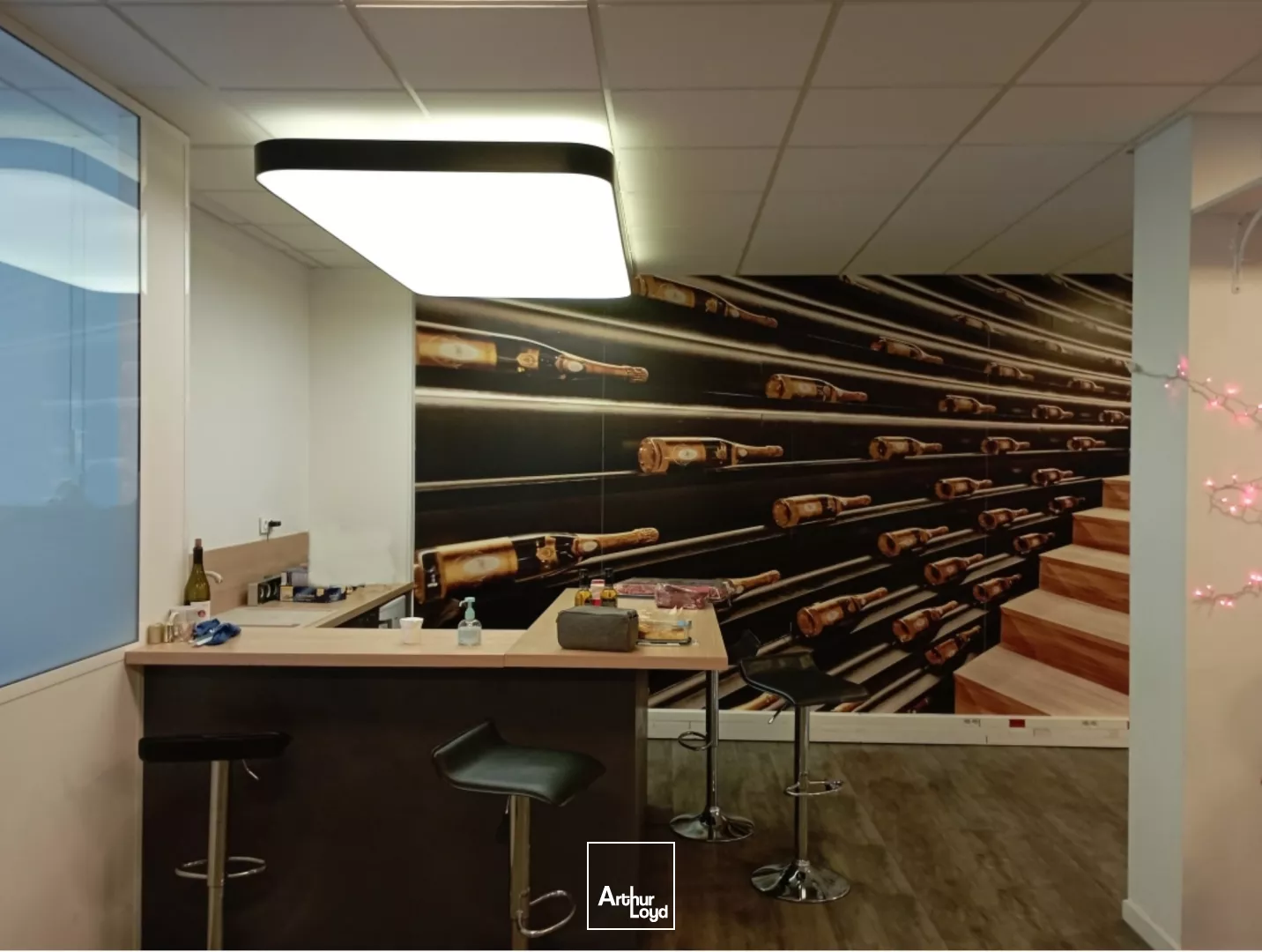 BUREAU DE 19M² A LOUER DANS UN IMMEUBLE TERTIAIRE CENTR'ALP MOIRANS