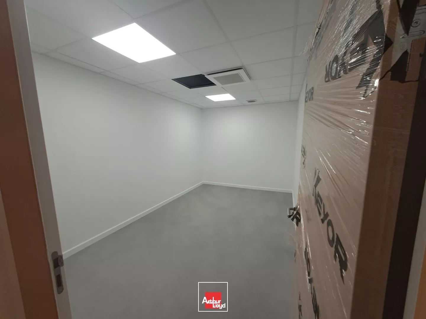 A louer bureaux individuels zone Vence Eco Parc Saint-Egrève